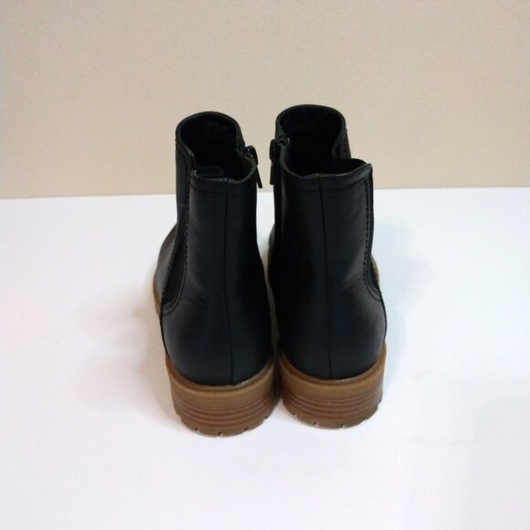 Wonderly Hannah Black Faux Leather Side Zip Ankle Boots Size 8 - Picture 3 of 7